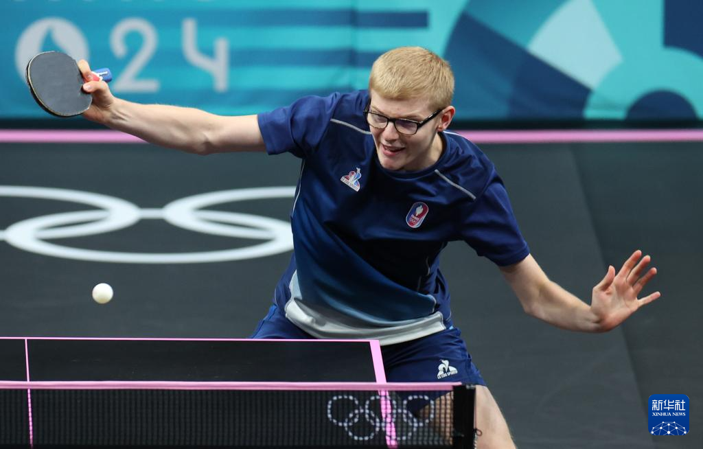 能够帮助他 能够帮助他