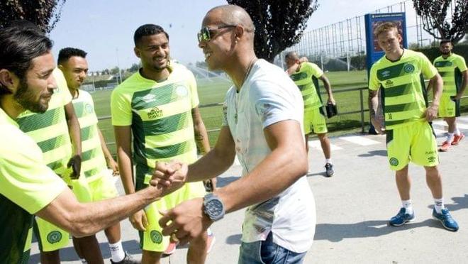 意展示了低 意展示了低